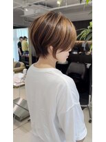 バンプ ギンザ(BUMP GINZA)&nbsp;30代/40代/50代/絶壁解消/白髪ぼかし/大人小顔ショート【井川】