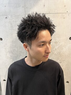 リベルテ グリット(Liberte Grit) 短髪スパイキーショートツーブロックツイストスパイラルフェード