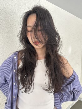 オアシス(oasis)の写真/パーマを諦めてコテで巻いていませんか？リピーター続出のoasisのデジタルパーマで絶妙なニュアンス髪へ―