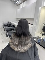 アライブ ハラジュク(ALIVE harajuku)&nbsp;【ALIVE yu-ki ホワイトシルバーのグラデーションカラー】