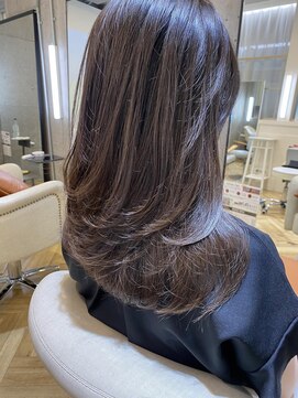 イリー 代官山(ILY) 髪質改善/白髪染め/縮毛矯正/流れるレイヤー/SAYURI