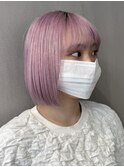 切りっぱなしボブハイトーンカラーナチュラルボブピンクベージュ
