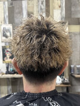 イットヘアワークス 堺店(it.hair.works) スパイキーツイスト&ハイトーン