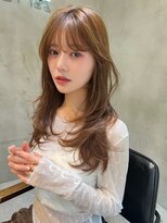 アルテ(ARTE)&nbsp;顔周りレイヤー×透明感ベージュカラーの艶ロングヘア表参道