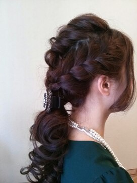 ラヴェルアンティーク(la belle Antique) ヨーロピアン編み込みスタイル