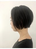 センターパート×ショートボブ