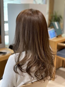 ヘアーサロン エムプラス ヨツバコ店(HAIR SALON M.PLUS) キャラメルベージュ