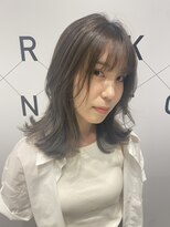 ハルキミナト ジャパン ヨコハマ(HARUKI MINATO japan YOKOHAMA)&nbsp;グレージュ　レイヤーカット　20代、30代、40代女性