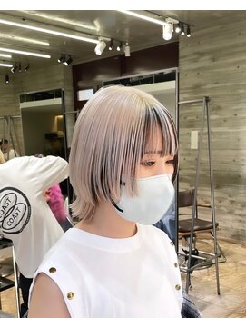 ヲタク(wotaku.) ホワイトカラー前髪インナーダブルカラーハイトーンカラーウルフ