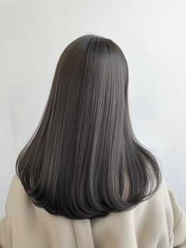 ブロッシー(blossy.)の写真/種類豊富なトリートメントからSelect◇髪質改善も魅力の一つ！ダメージを防いで艶感たっぷりの潤う髪に♪