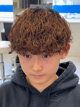 オーシャントーキョーセンダイ(OCEAN TOKYO SENDAI) ブラウンマッシュパーマツーブロックショート波巻きスパイラル