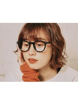 【当日予約OK◎】経験豊富なスタイリストが、トレンドも取り入れたあなたに似合う色味に仕上げてくれる♪