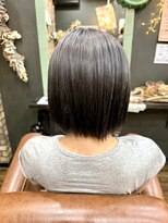 ミュー(m)&nbsp;ダブルカラー/シルバー/切りっぱなしボブ