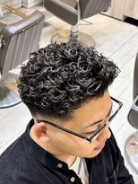 グルーマーズトウキョウ(GROOMER/S TOKYO)&nbsp;men's/メンズ/リバースセンターパート/サーフカール/神保町/眉毛