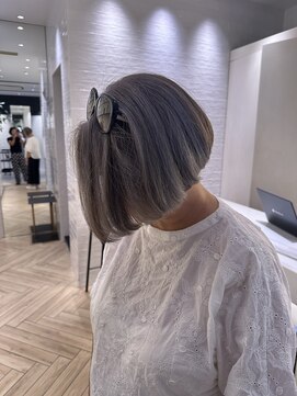 ステア ケース(stair case) ロシアングレージュ ハイライトローライト 白髪活かし