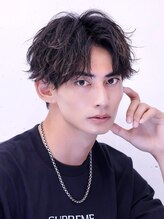 アーリー(Ali'i) リバースセンターパートフェザーパーマニュアンスウルフ韓国ヘア