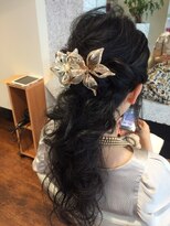 オズ ヘアーアンドトータルビューティー(OZ hair&total beauty) 巻き下ろし×編み込み