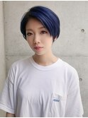 ネイビーブルー×ショートカット