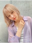 ハイトーンゆるふわミディアムボブ