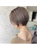 ウィクシー(wixy)&nbsp;前下がり×くびれショート