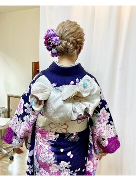 ロカット サロン(Roquat Salon) 成人式シニヨンアレンジ【ヘアセット/ヘアアレンジ/立川/立川】