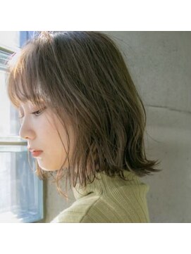 リリアン 青山(relian) 外はねボブ