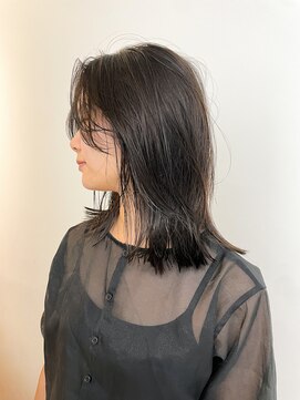 ムク(muku) コテは使わずに乾かしただけの束感レイヤーミディ