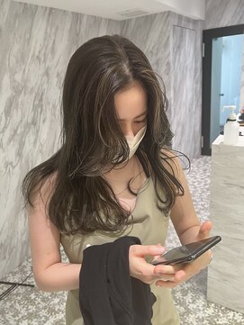 ピリオド 蒲田(Period.) 顔周りハイライトカラー