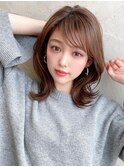 韓国風レイヤー/外ハネくびれ/ミディアムレイヤー/ぱっつん前髪