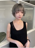 ブリーチハイトーンシルバーグレーローライトレディースショート