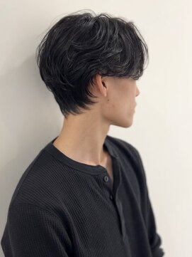 ピークアブー 銀座中央通り(PEEK-A-BOO) ハンサムショート毛流れフェザーパーマ黒髪サイドグラデーション