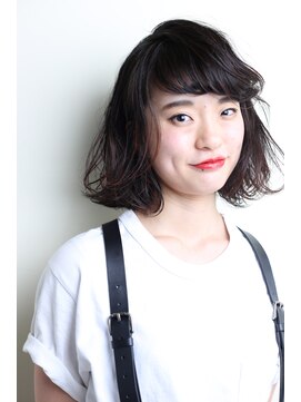 バローチェ(Barouche) セミウェットなボブスタイル