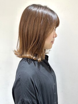 フォーク FOLK 【FOLK】透明感ペールベージュ☆似合わせ外ハネミディアムボブ♪