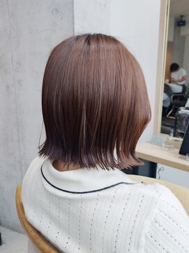 ディーエックス ウエスト(Dxxxx WEST) 外はね 切りっぱなしボブ