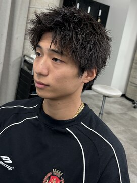 イーラ(era) アップバング/メンズ／ツイスト/ショート/パーマ/眉毛