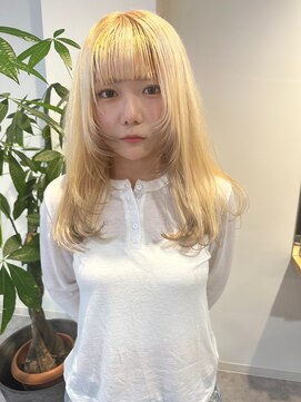 シラフ(SHIRAF) レイヤーカット×ブロンド×エンドカラー