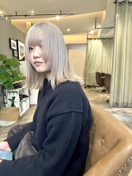 イニット 奈良新大宮(init.) 透明感抜群♪ダブルカラーブリーチハイトーンホワイトベージュ