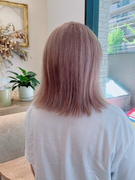 シアエミュー 新越谷店(SHEER emu) ブリーチ２回からのホワイトミルクティー