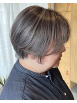 シカタリト 鎌倉(CICATA LiTo) 白髪ぼかしハイライト/丸みショート