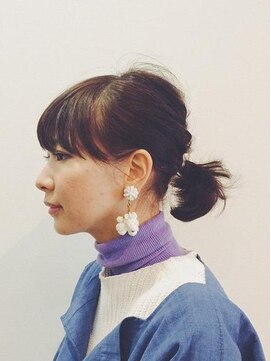 ファミリィ (PHAMILEE) ざっくりアンニュイポニーテール ヘアアレンジ