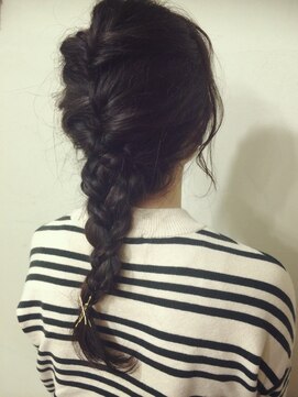 ラグ(log) おしゃ可愛!編み込みテール