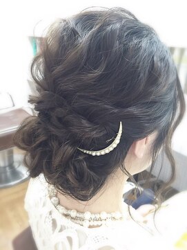 ディー(dee) dee 波ウェーブ結婚お呼ばれアレンジ