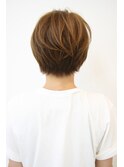 ３０代・４０代に人気シルエットが綺麗なショートスタイル
