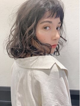 マグノリア オモテサンドウ(MAGNOLiA Omotesando) ベビーバングのキュートなボブヘア・・・HINATA