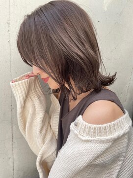 アトリエ フェム(atelier.fem) 柔らかい透け感ブラウン×ナチュラルミディアム