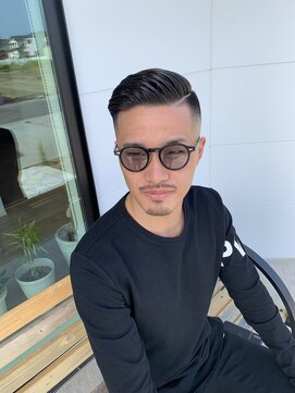 レガーレ(Legare) スキンフェード　barberスタイル