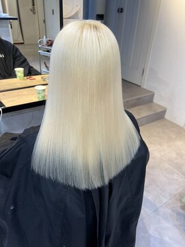 ベレーザ 渋谷(BELEZA) 6735ニュアンスカラーシルバーアッシュハイトーンカラー韓国ヘア