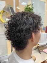 ラディシュ さがみ野(RADISH)&nbsp;"スーツ短髪ツーブロック束感モテる黒髪シークレットパーマ流行