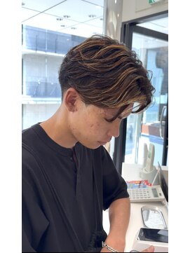 アヴァンス 広島本通店(AVANCE.) ニュアンスパーマ/センターパート