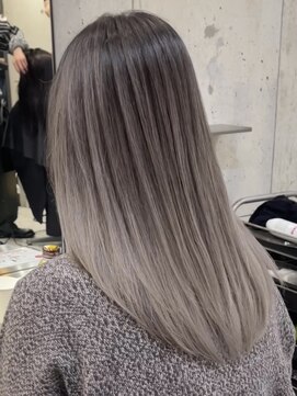 ヨロ 渋谷(YOLO) 韓国ヘアーハッシュカットレイヤーカットハイライトカラー